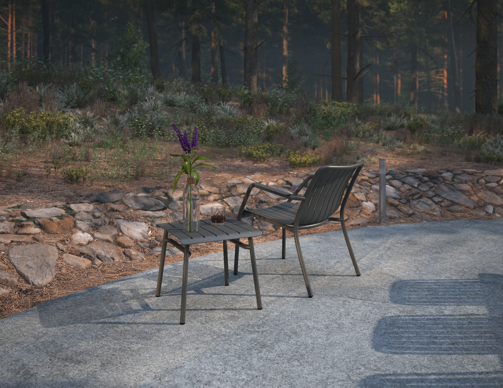 Lifestyle: Roku Outdoor Lounge Chair lounge setting