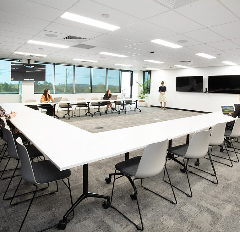 Lifestyle: LAYLA Sled collaborative space