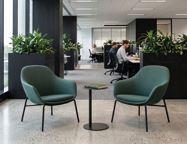 Core Lounge Chair – 4 Post Base
