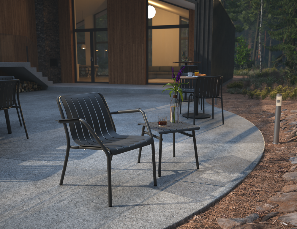 Lifestyle: Roku Outdoor Lounge Chair lounge setting