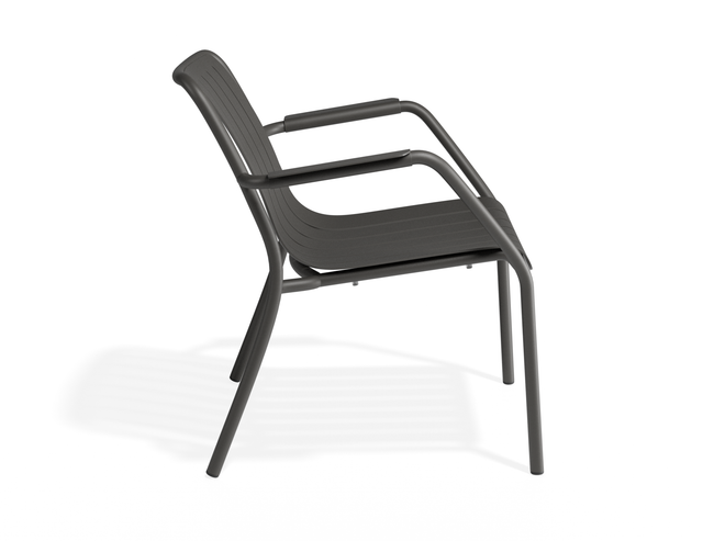 Roku Outdoor Lounge Chair — detail
